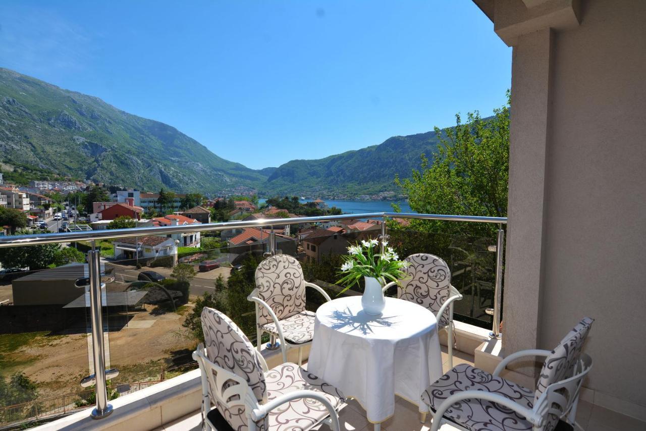 Apartments Olive Kotor Luaran gambar