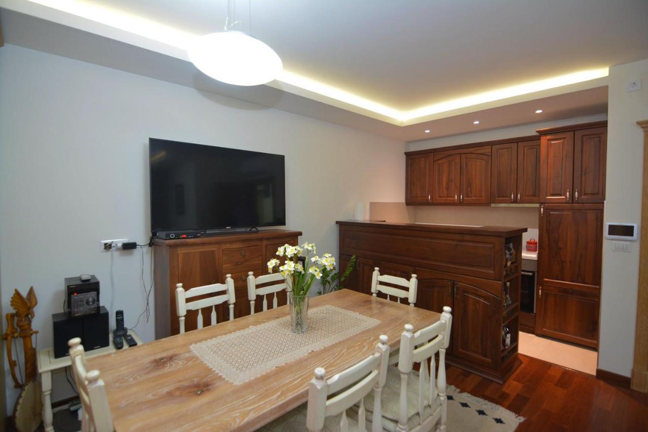 Apartments Olive Kotor Luaran gambar