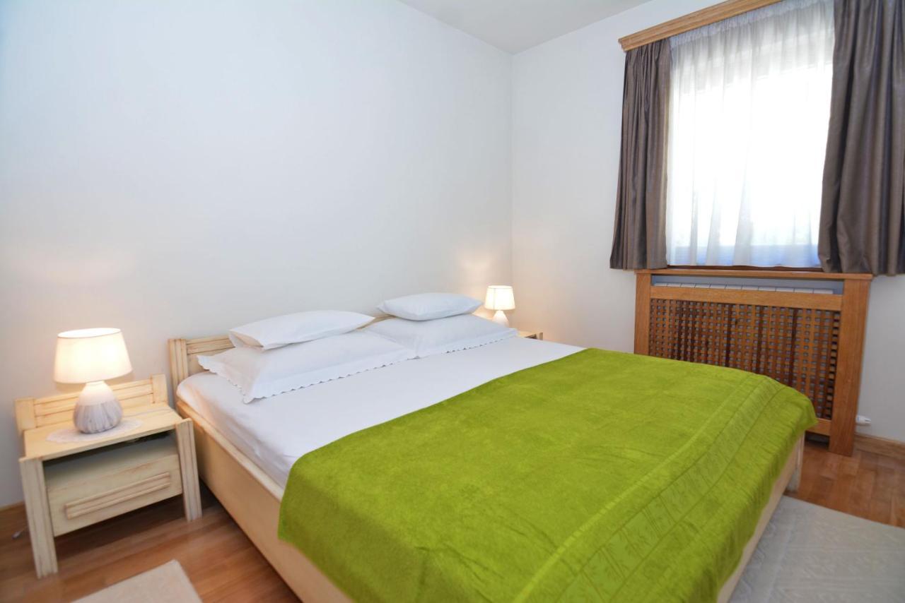 Apartments Olive Kotor Luaran gambar