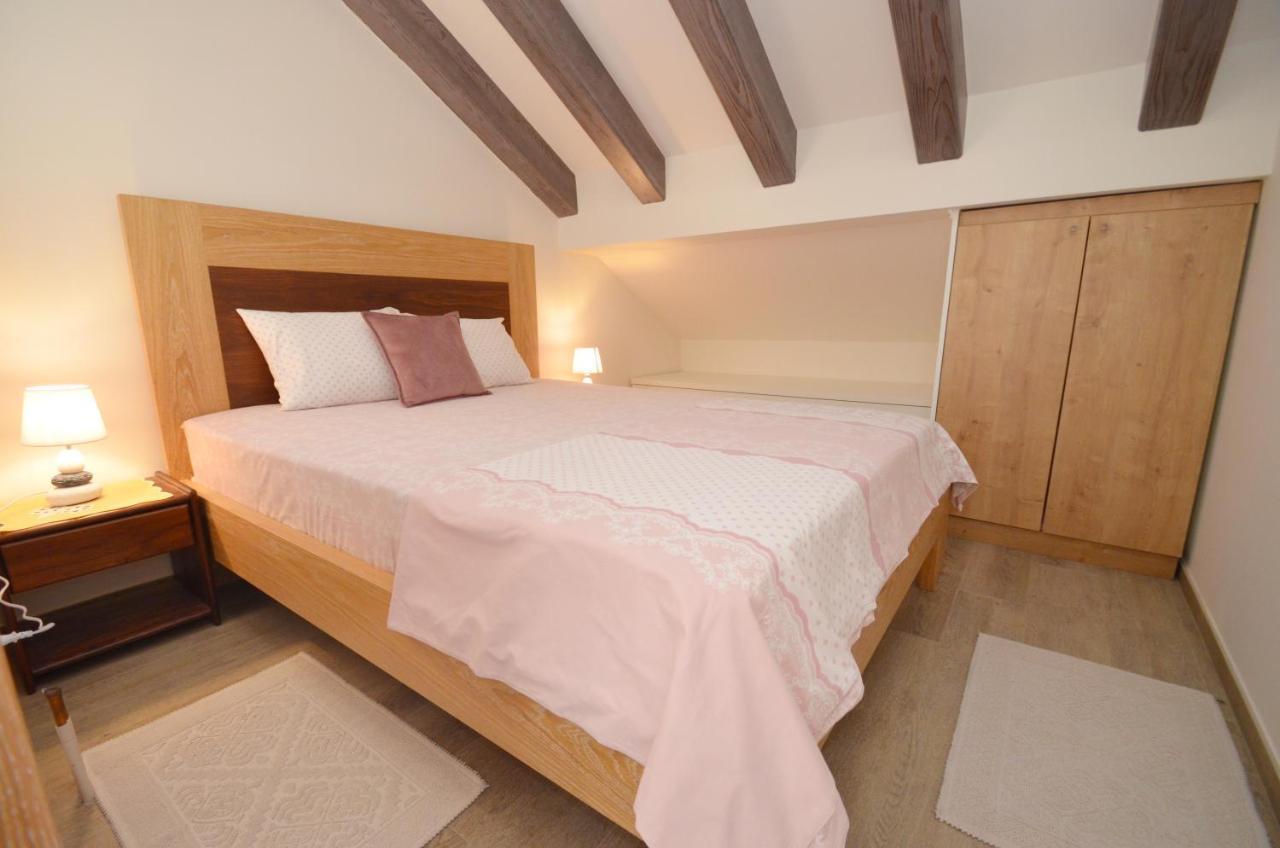 Apartments Olive Kotor Luaran gambar