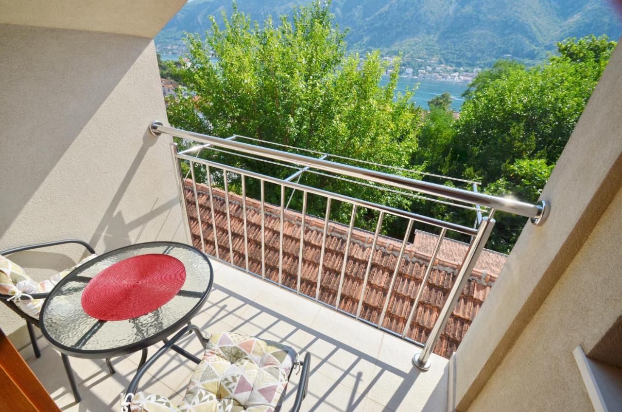 Apartments Olive Kotor Luaran gambar