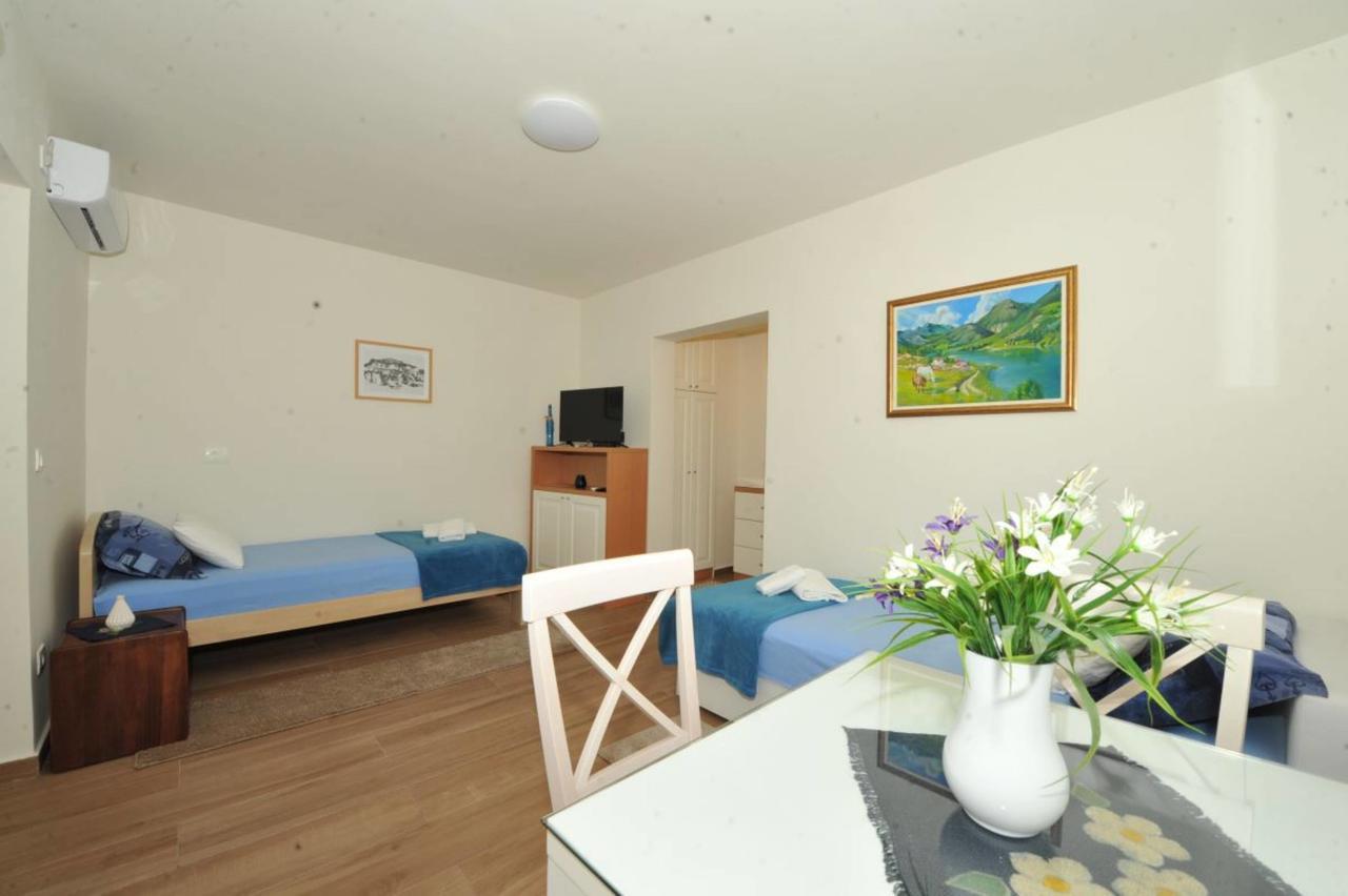 Apartments Olive Kotor Luaran gambar