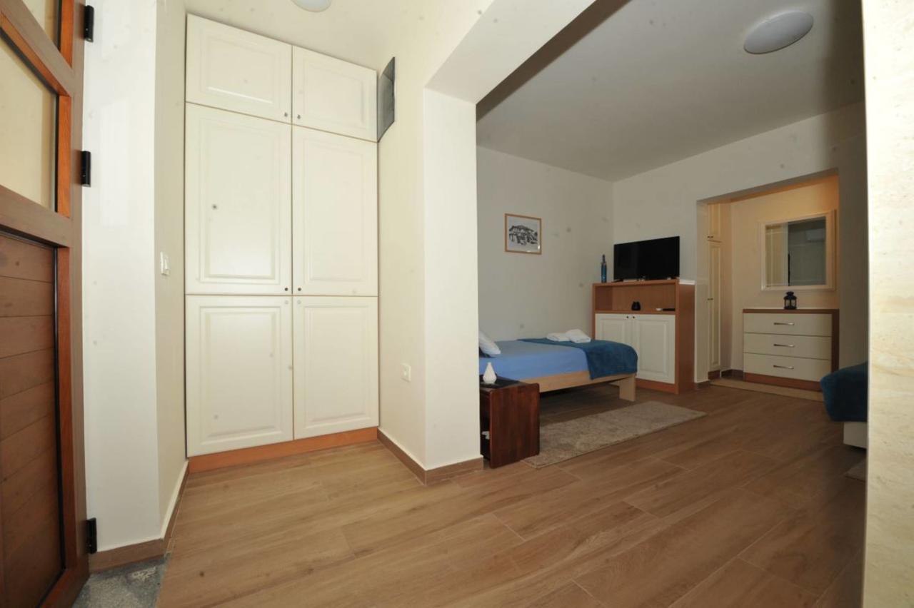 Apartments Olive Kotor Luaran gambar
