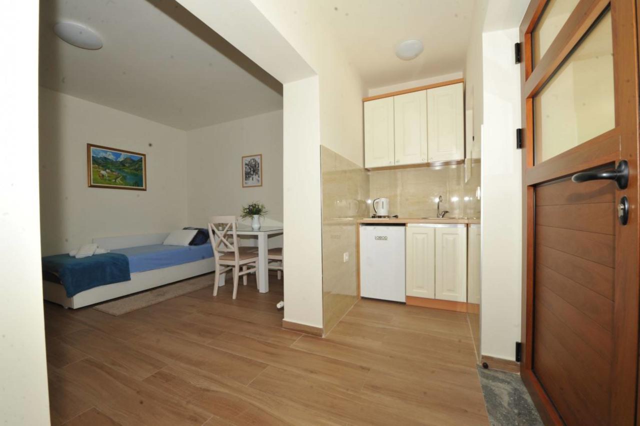 Apartments Olive Kotor Luaran gambar