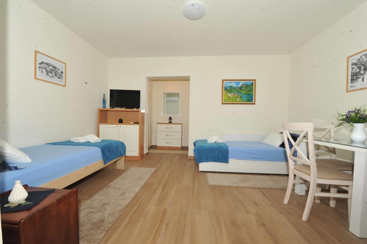 Apartments Olive Kotor Luaran gambar